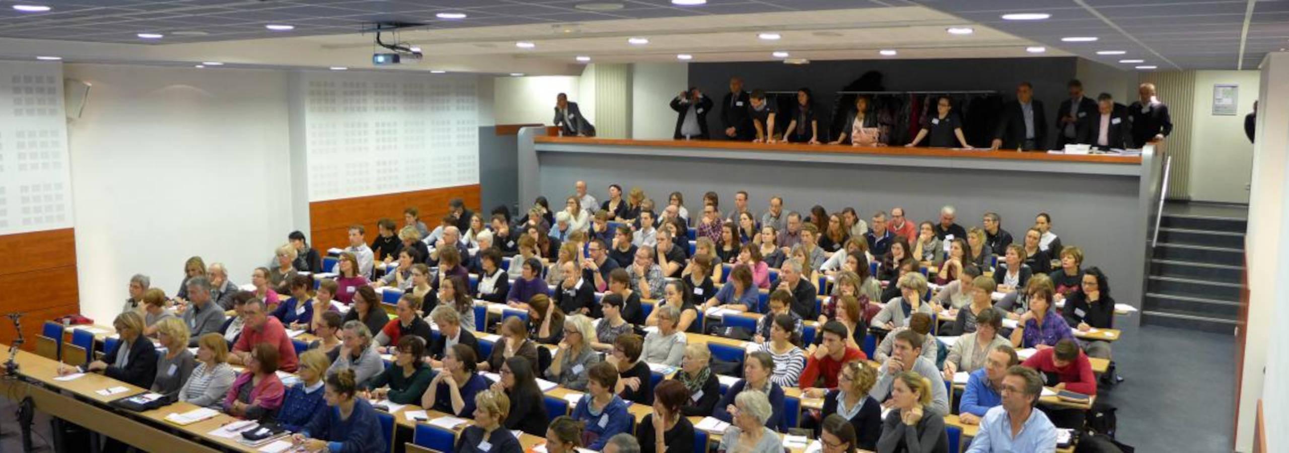 Auditoire dans le grand amphi